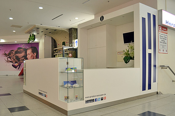 Planung Bau und Montage Infostand Gropiuspassage